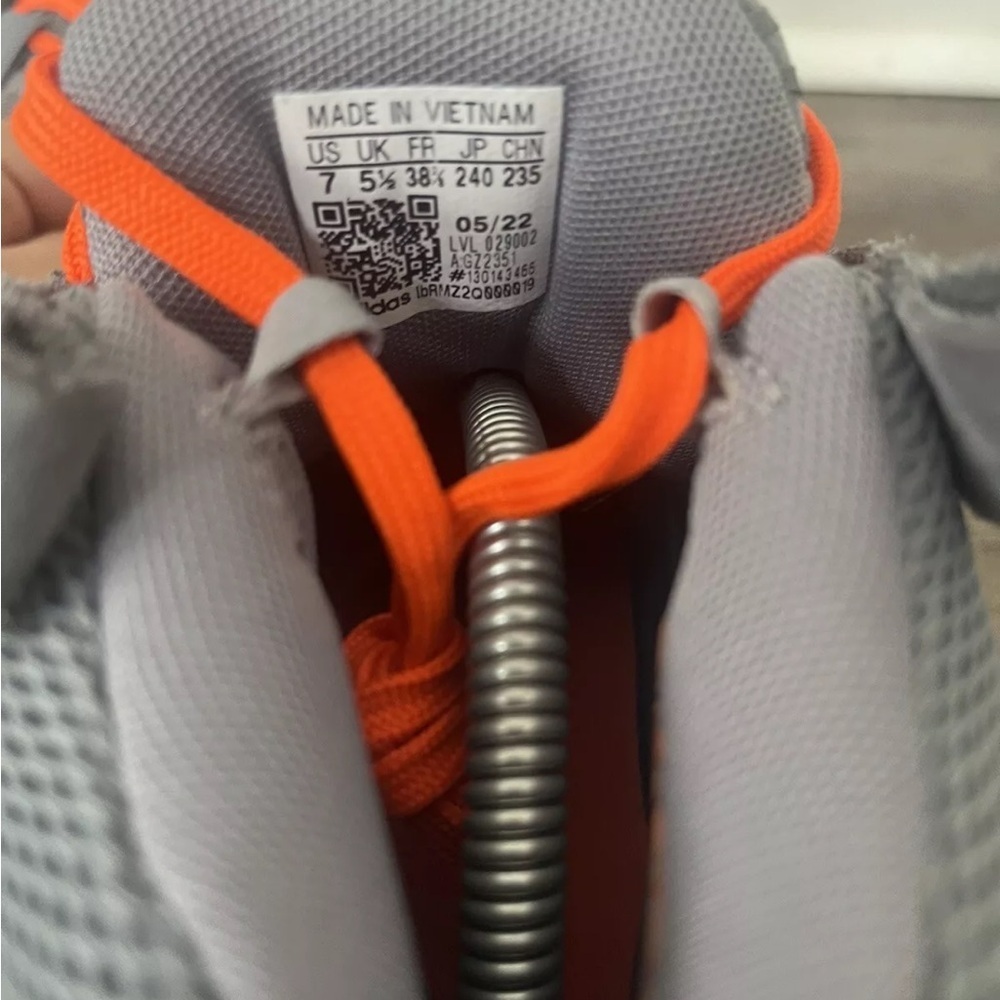 Adidas Exhibit B Candace PE Black/Gray/Orange Basketball Women Shoe Siz 7 GZ2351 - Picture 10 of 11
